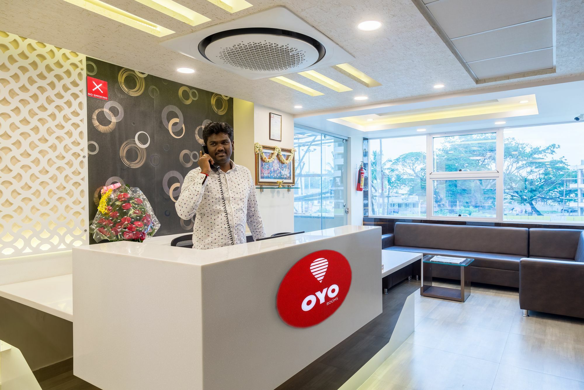 Oyo 9249 Jk Residency Hotell Bangalore Eksteriør bilde